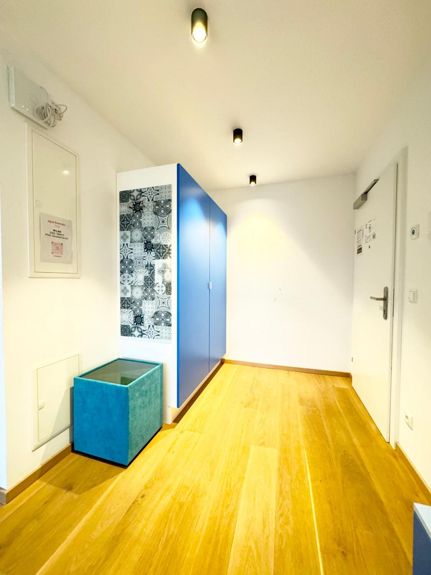 Wohnung Mit Terrasse + Parkplatz Bécs Kültér fotó