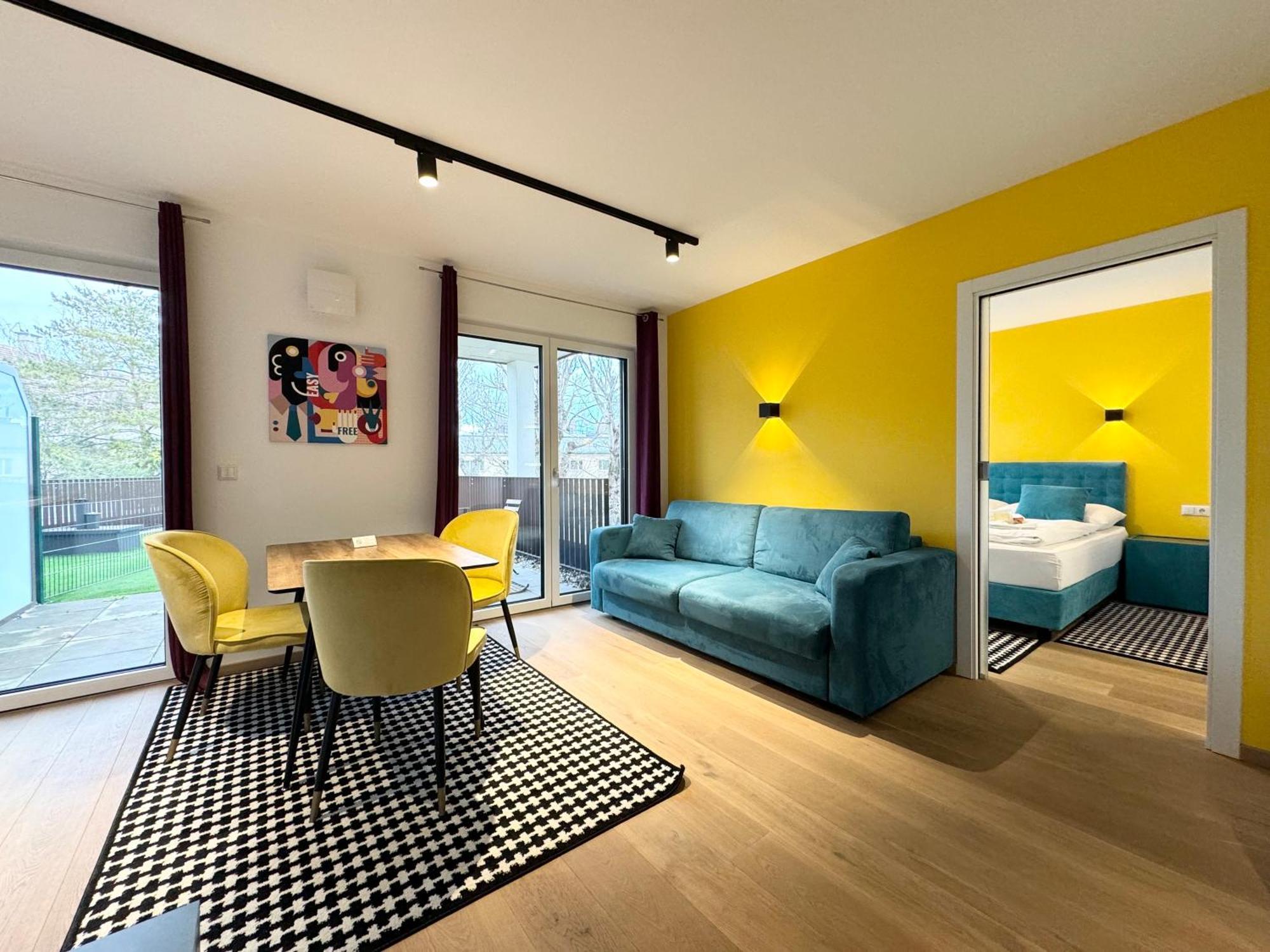 Wohnung Mit Terrasse + Parkplatz Bécs Kültér fotó